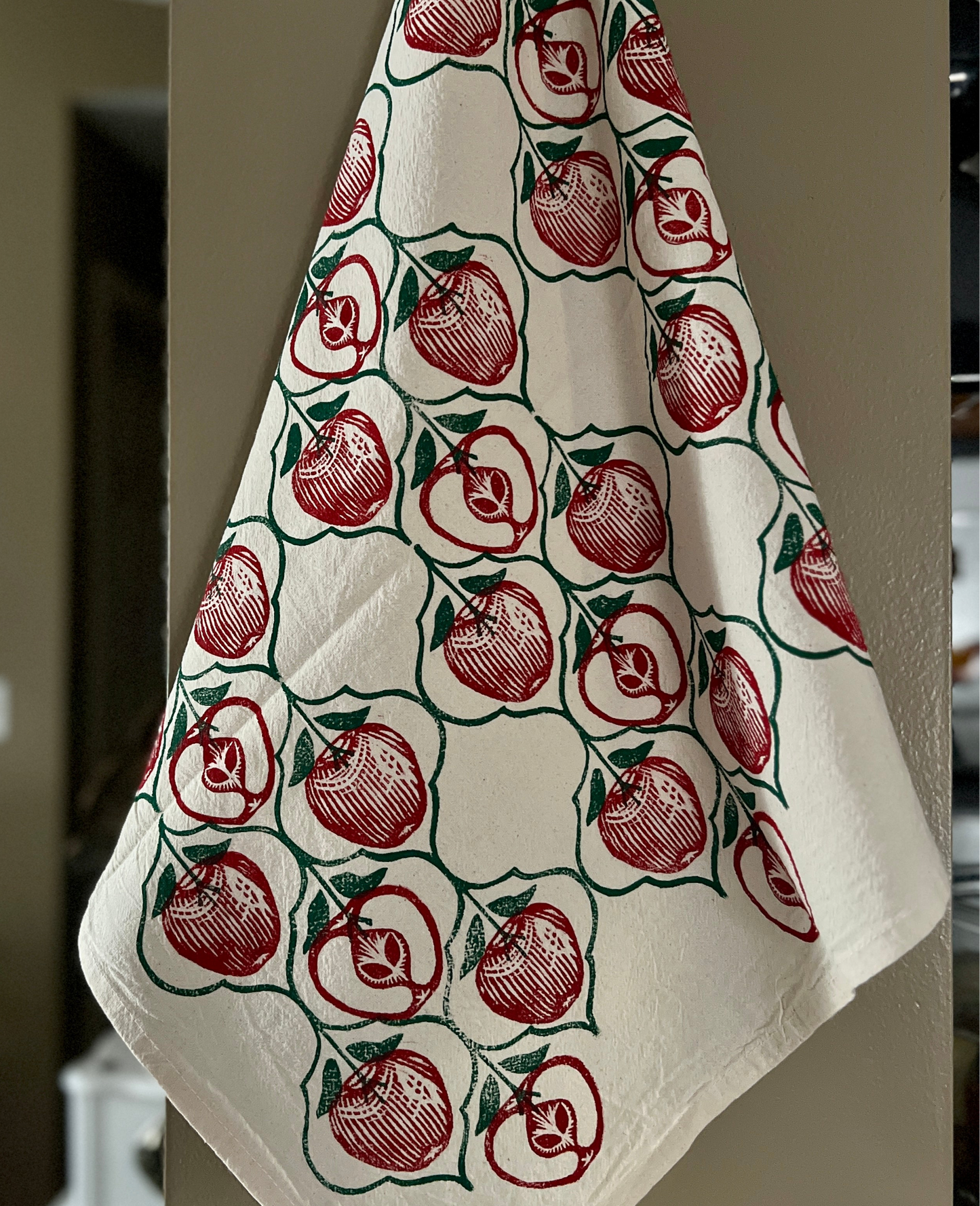 Apple Orchard Tea Towels & Tapers