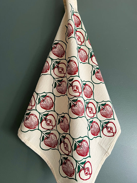 Apple Orchard Tea Towels & Tapers