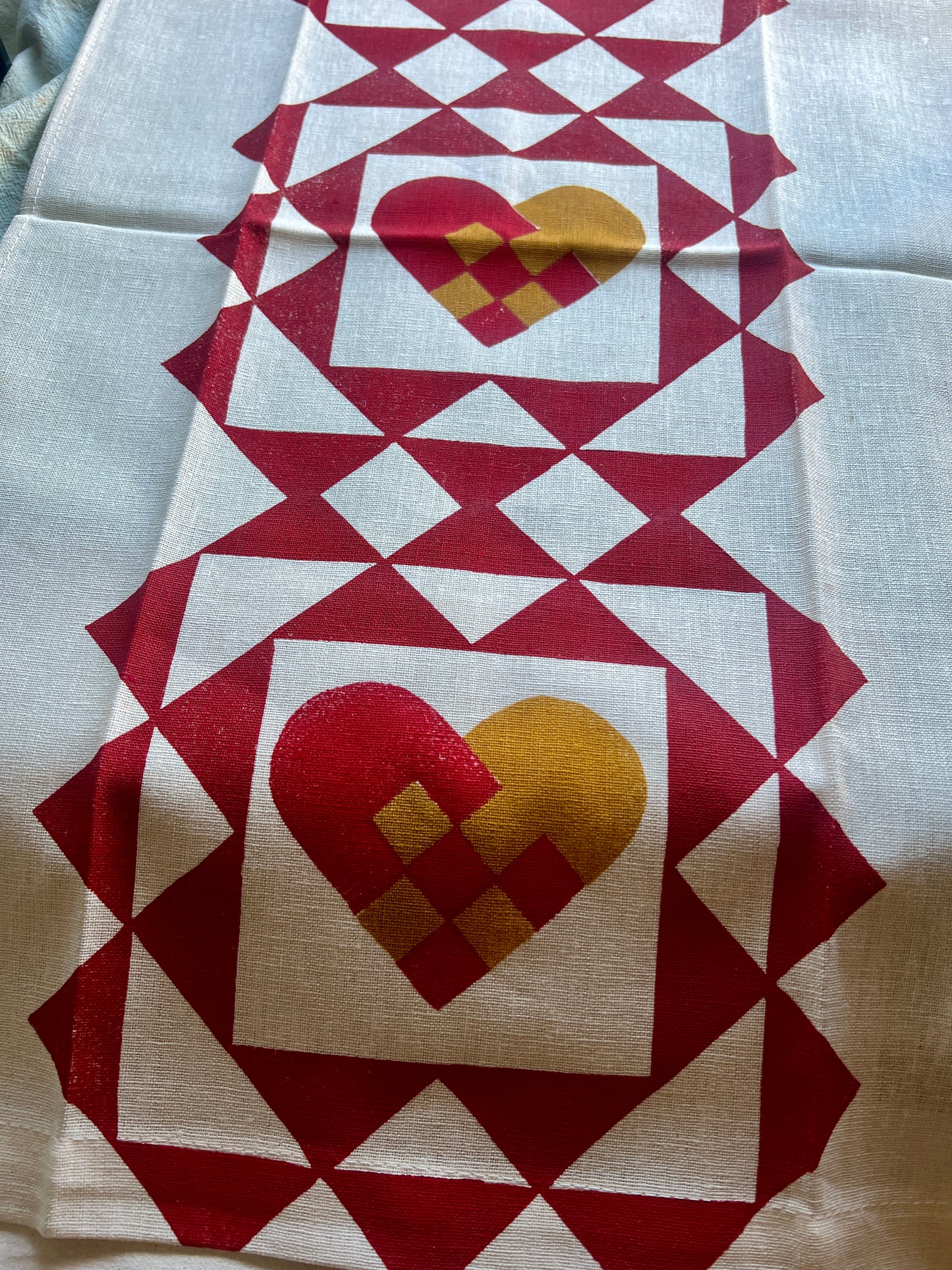 Heart Quilt Linen Hand Towel